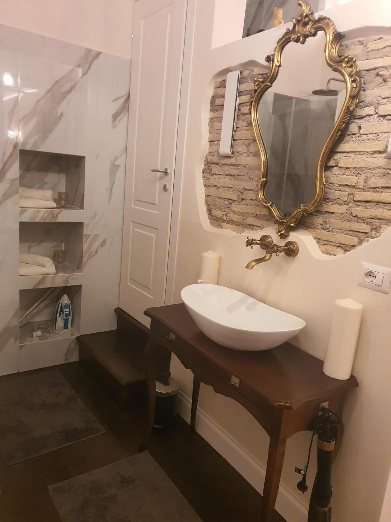 Town House Apartment